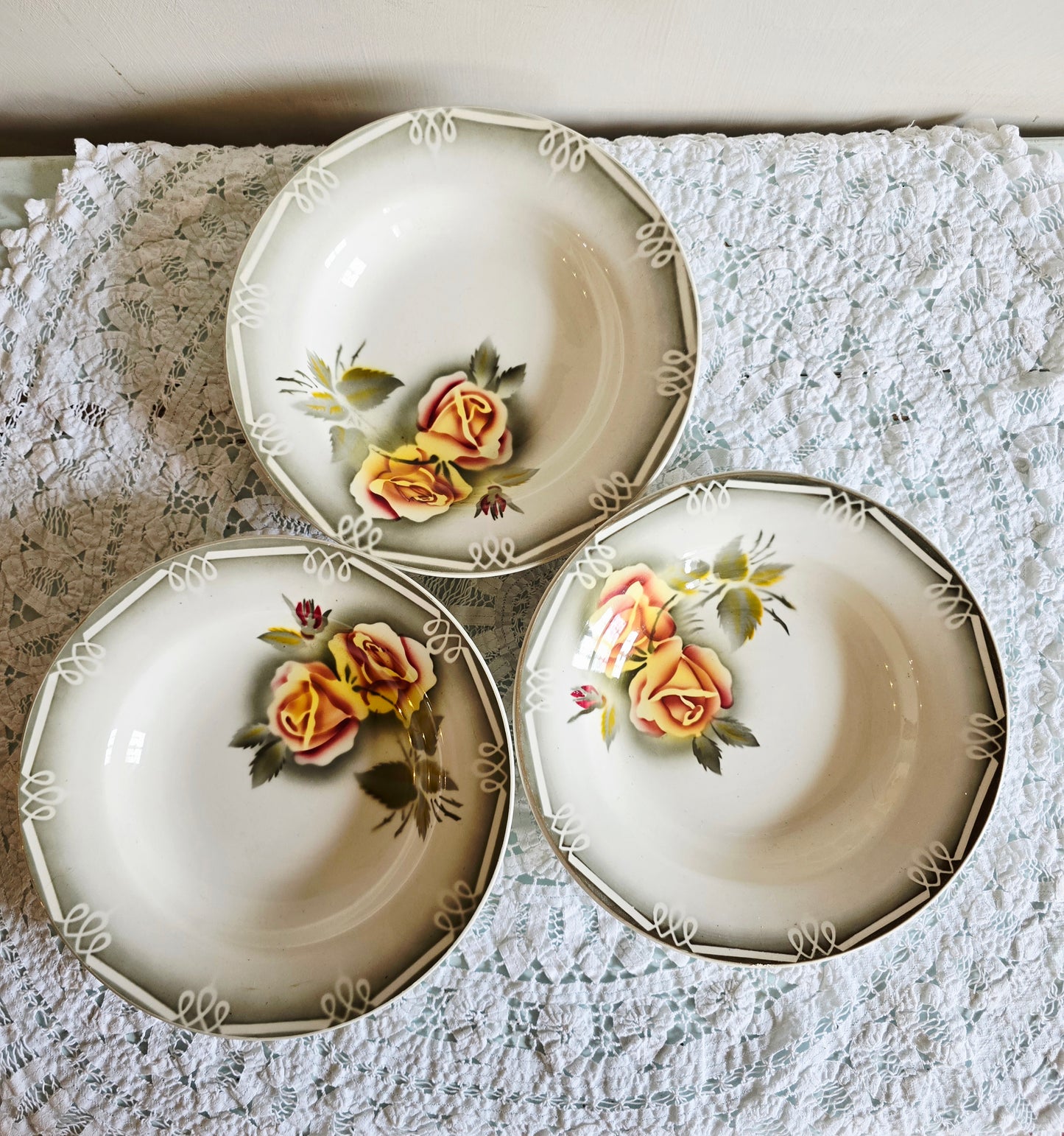 Les 3 assiettes creuses Adèle