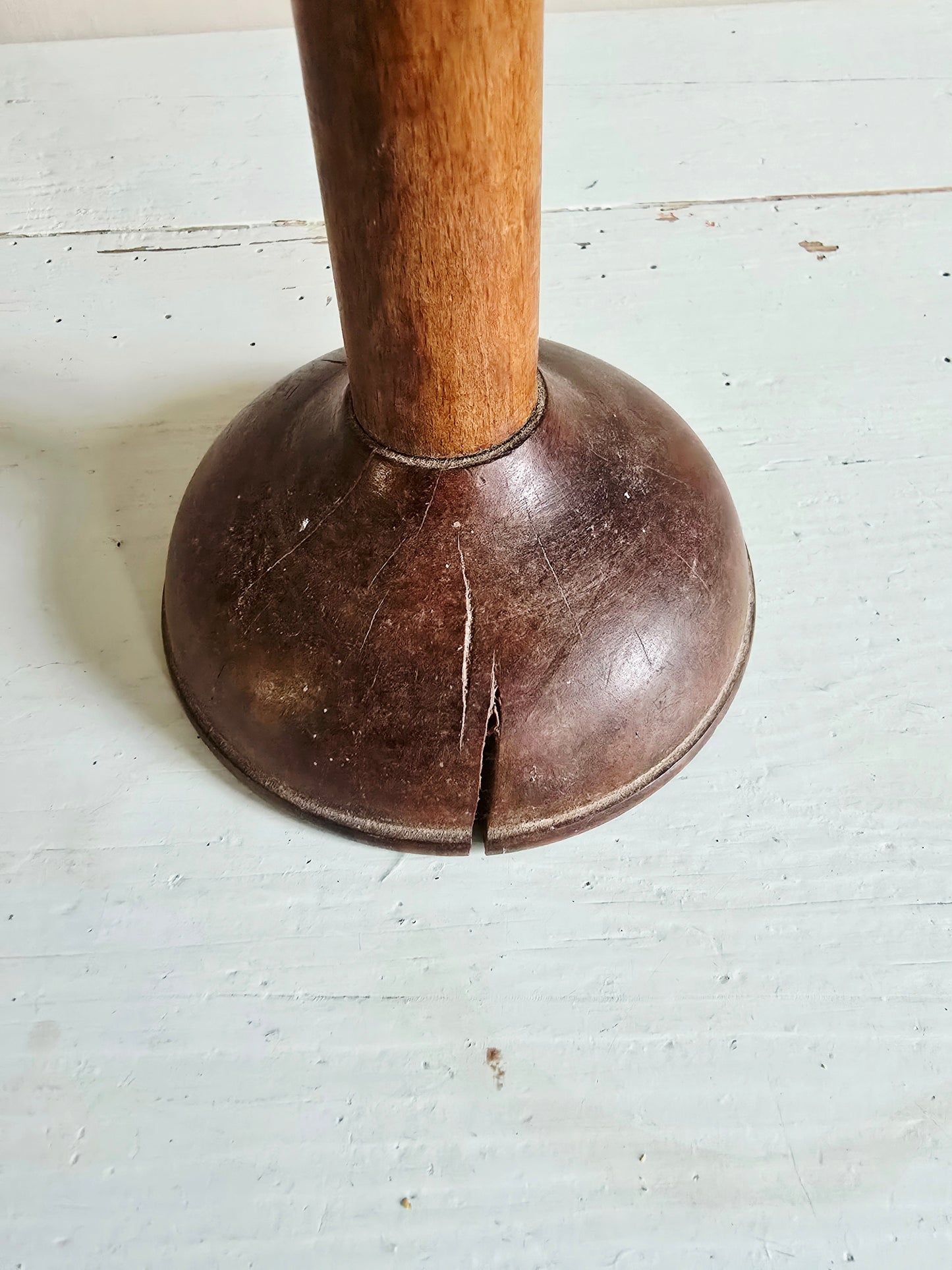Le porte-chapeau en bois