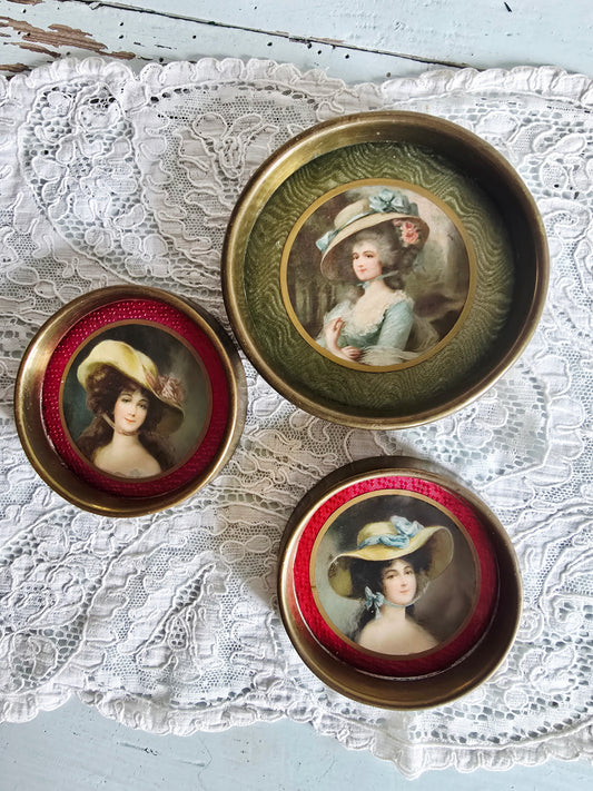 Les sous-verres en laiton