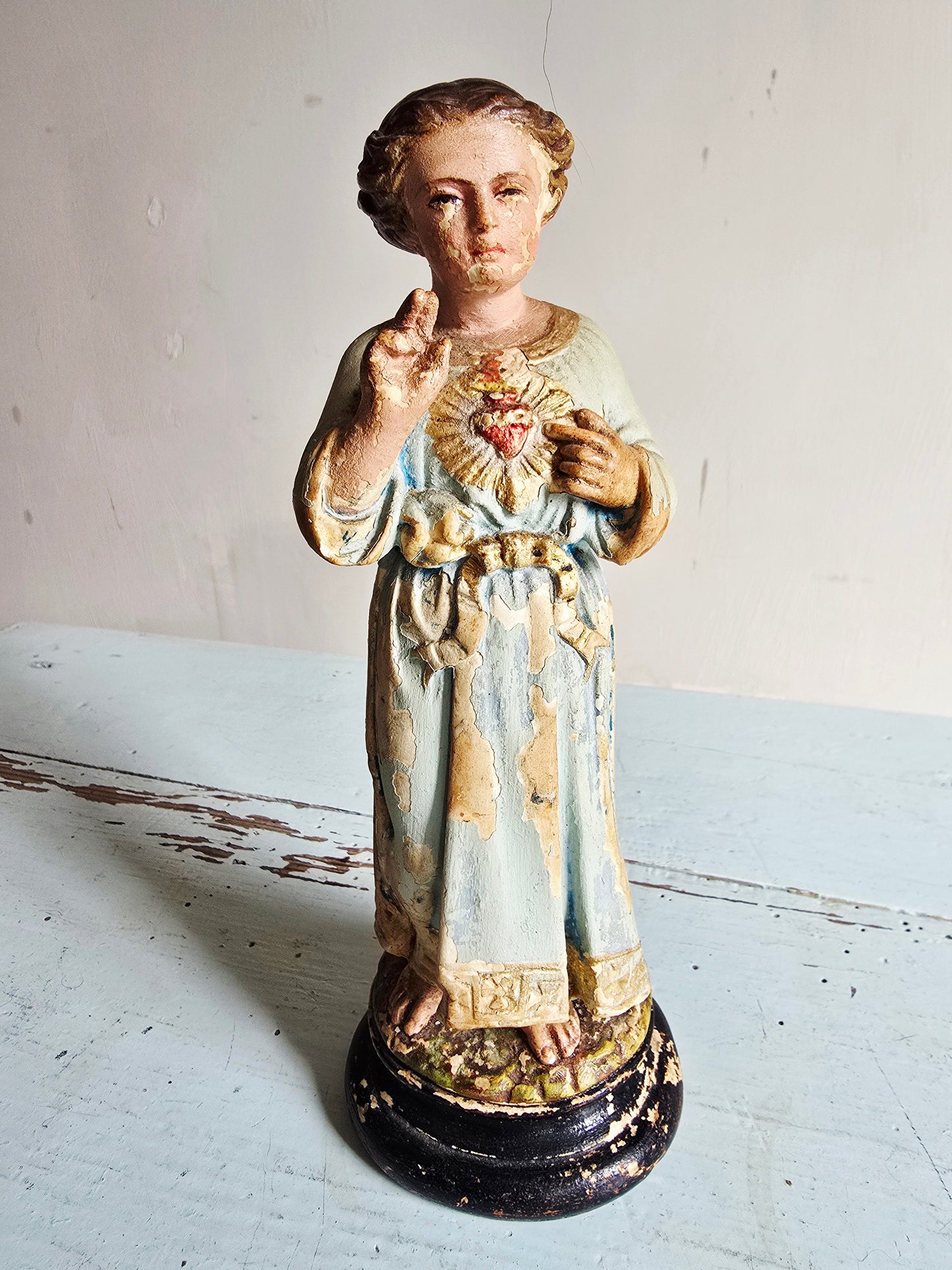 L'enfant Jésus au sacré coeur