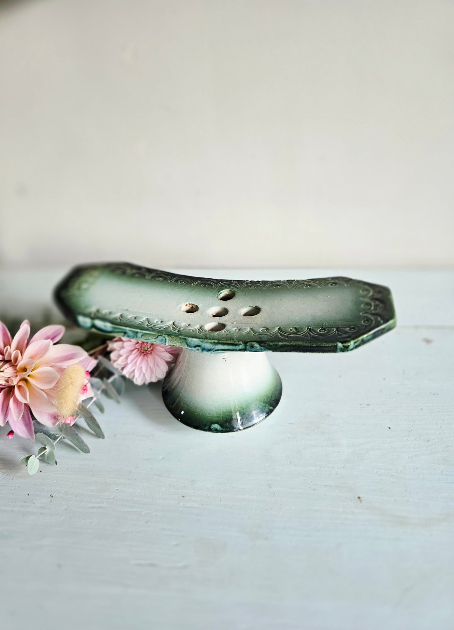 Le pique-fleurs en barbotine