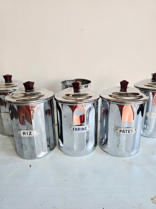 La série de pots à conserves
