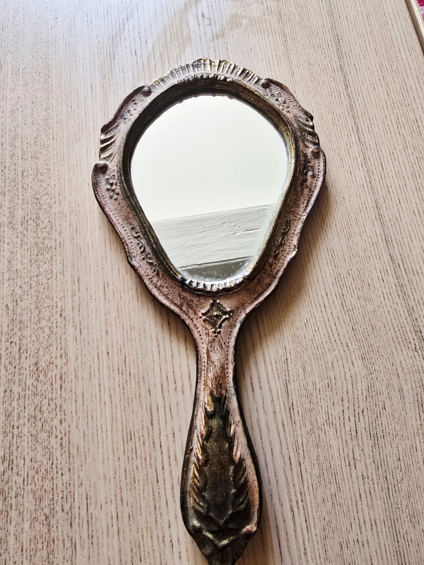 Le miroir à main florentin