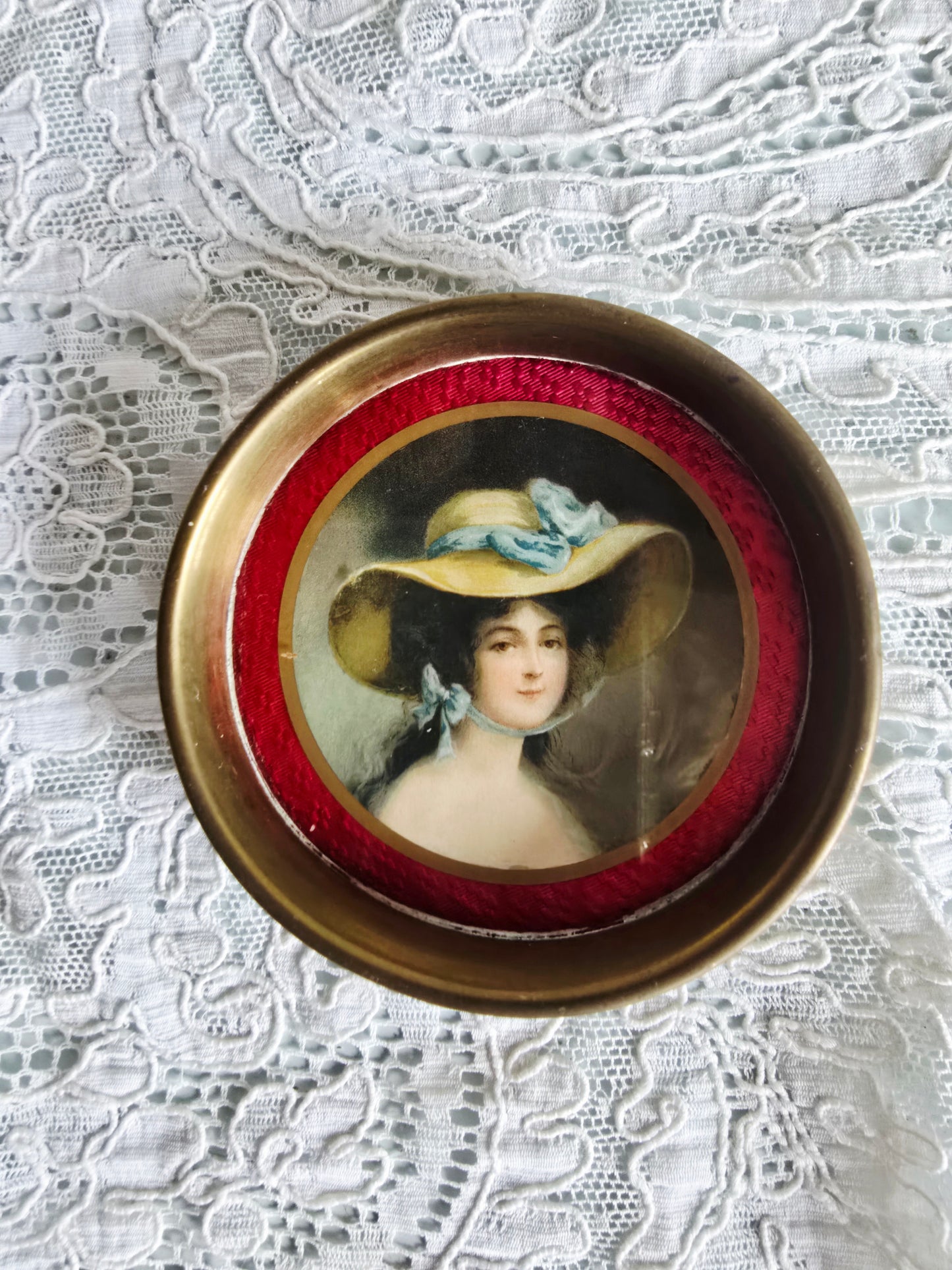 Les sous-verres en laiton