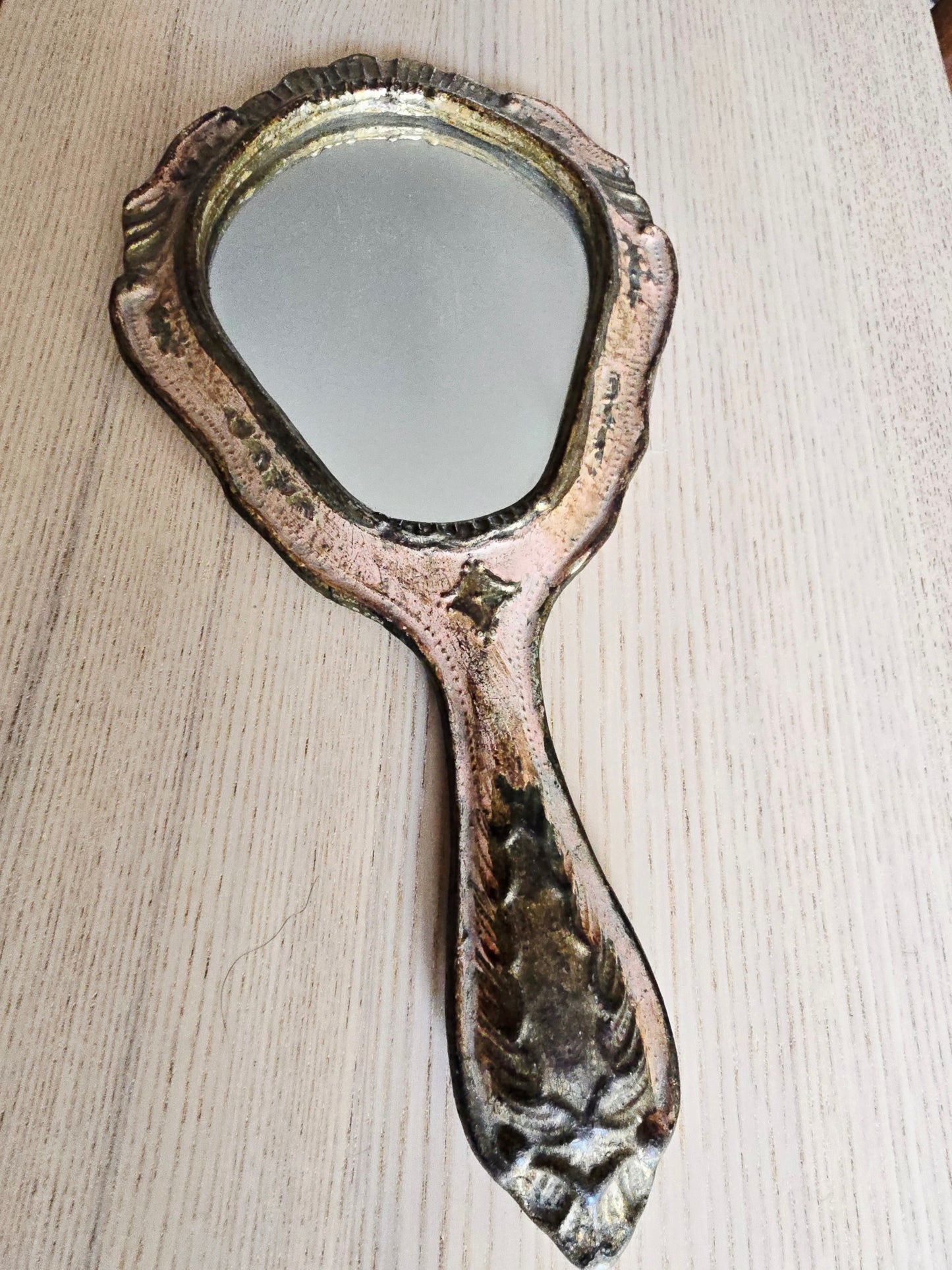 Le miroir à main florentin
