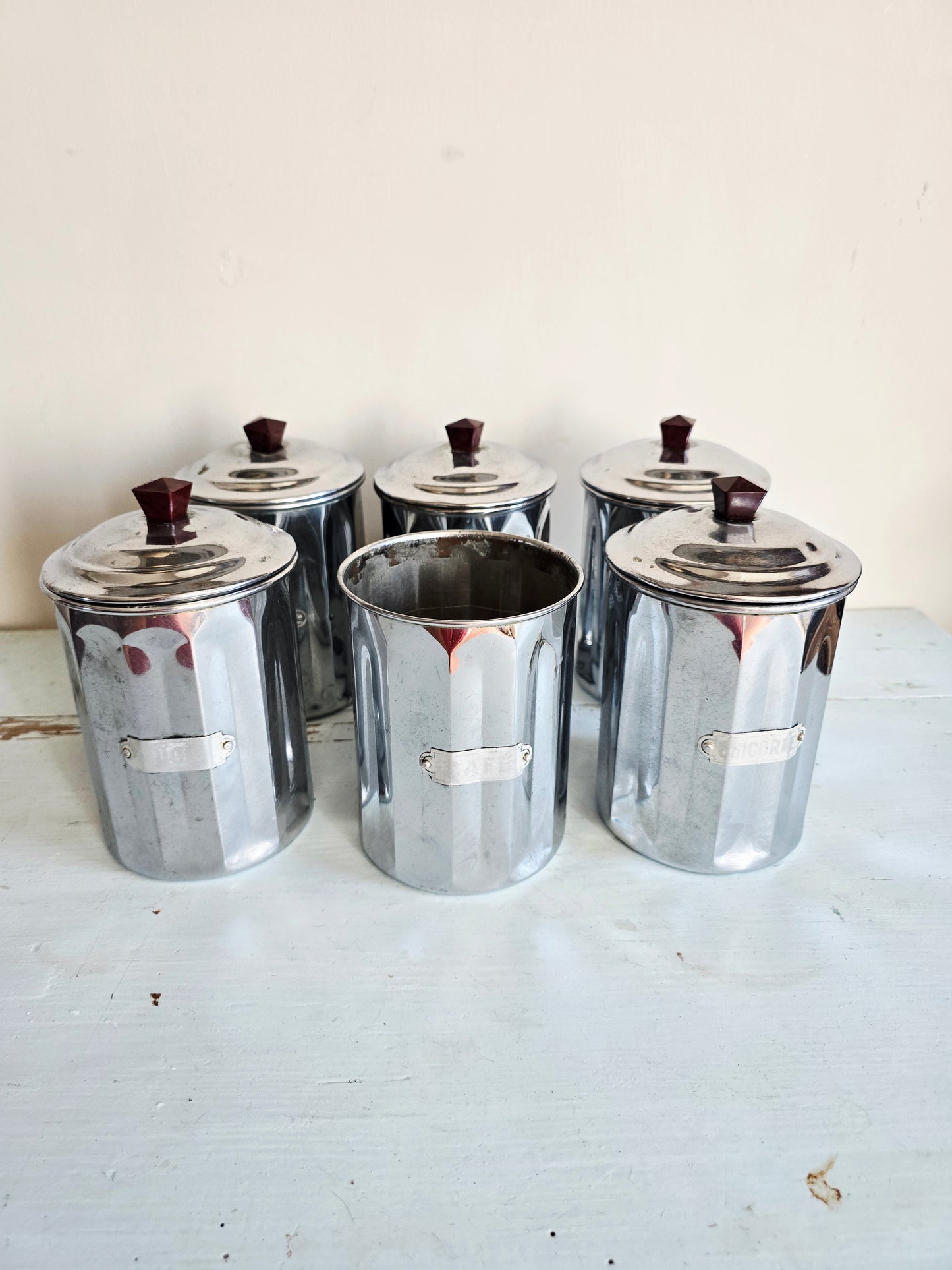 La série de pots à conserves
