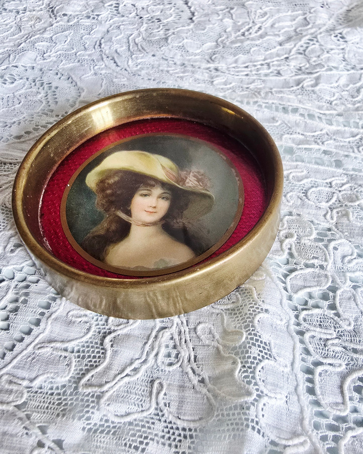 Les sous-verres en laiton